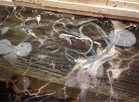 Etching caused by limescale removal products